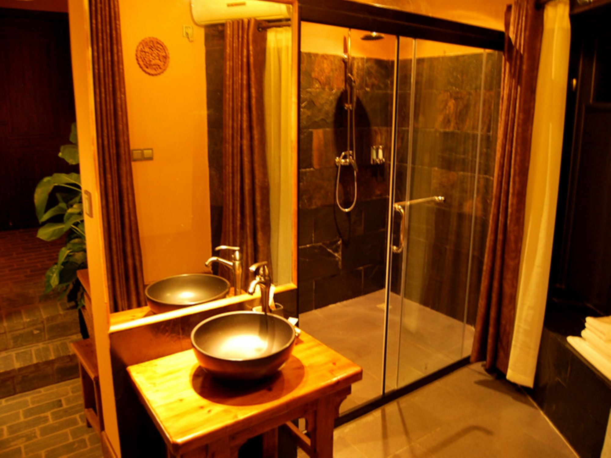 Yangshuo Moondance Hotel Bagian luar foto