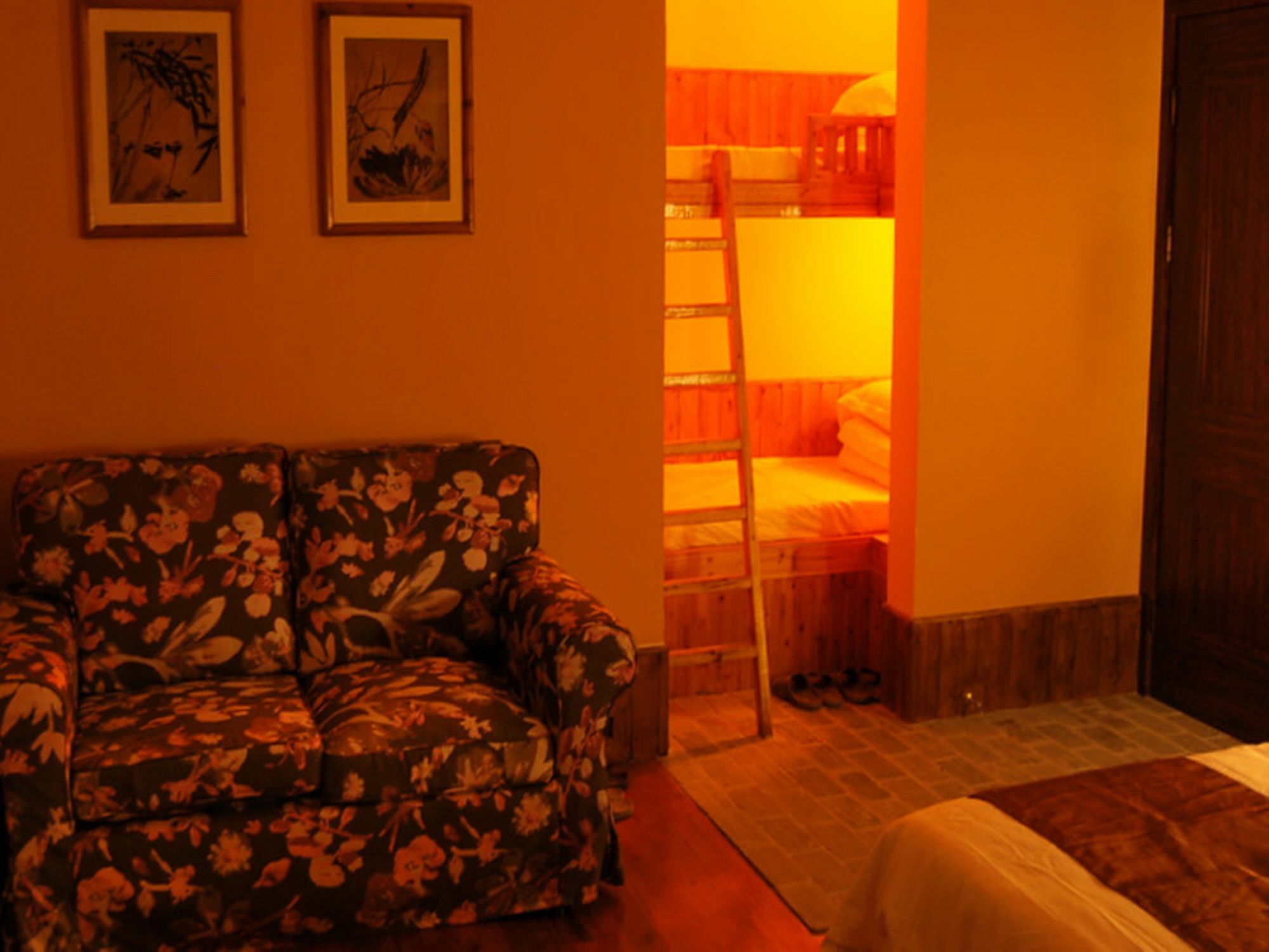 Yangshuo Moondance Hotel Bagian luar foto