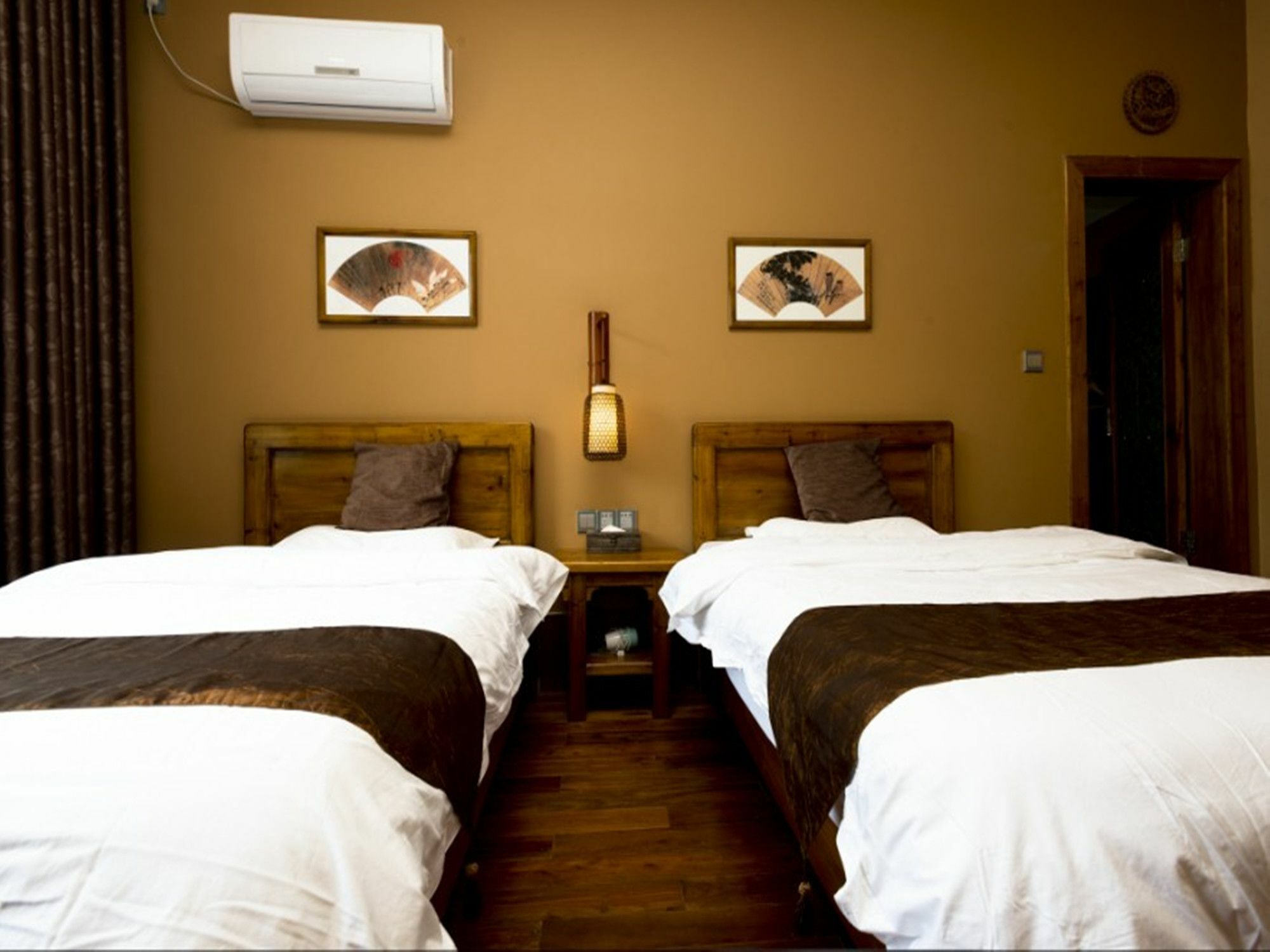 Yangshuo Moondance Hotel Bagian luar foto